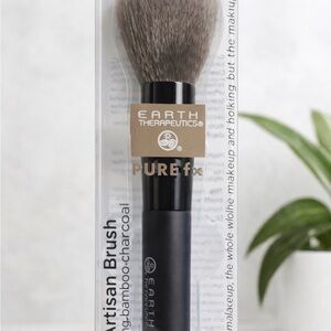 Earth Therapeutics Artisan Brush